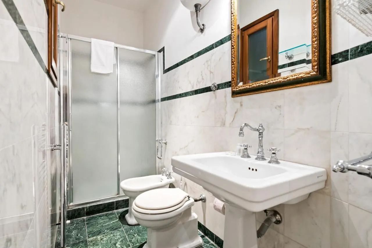 Pergola Theater Apartment Firenze